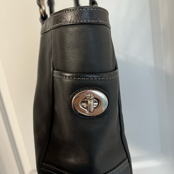 Coach Black Pleated Soft Leather Logo Charm Zip Closure Shoulder Bag Womens - Picture 4 of 9